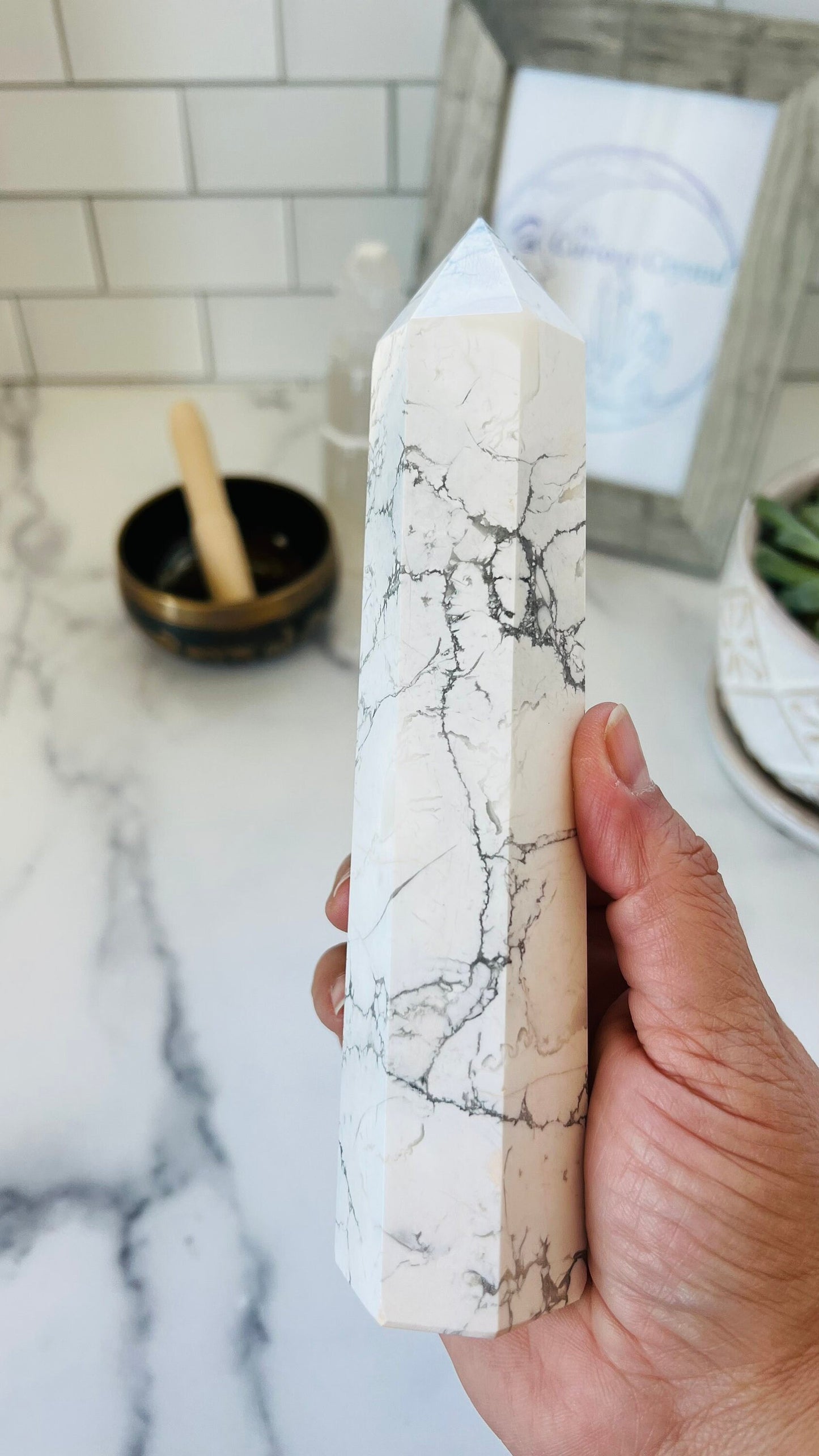 Howlite Tower || Howlite Crystals || Howlite Stone || White and Gray Stone Tower || Approx 7 7/16" tall 1 3/4 wide and 1 pound 1.3oz ||