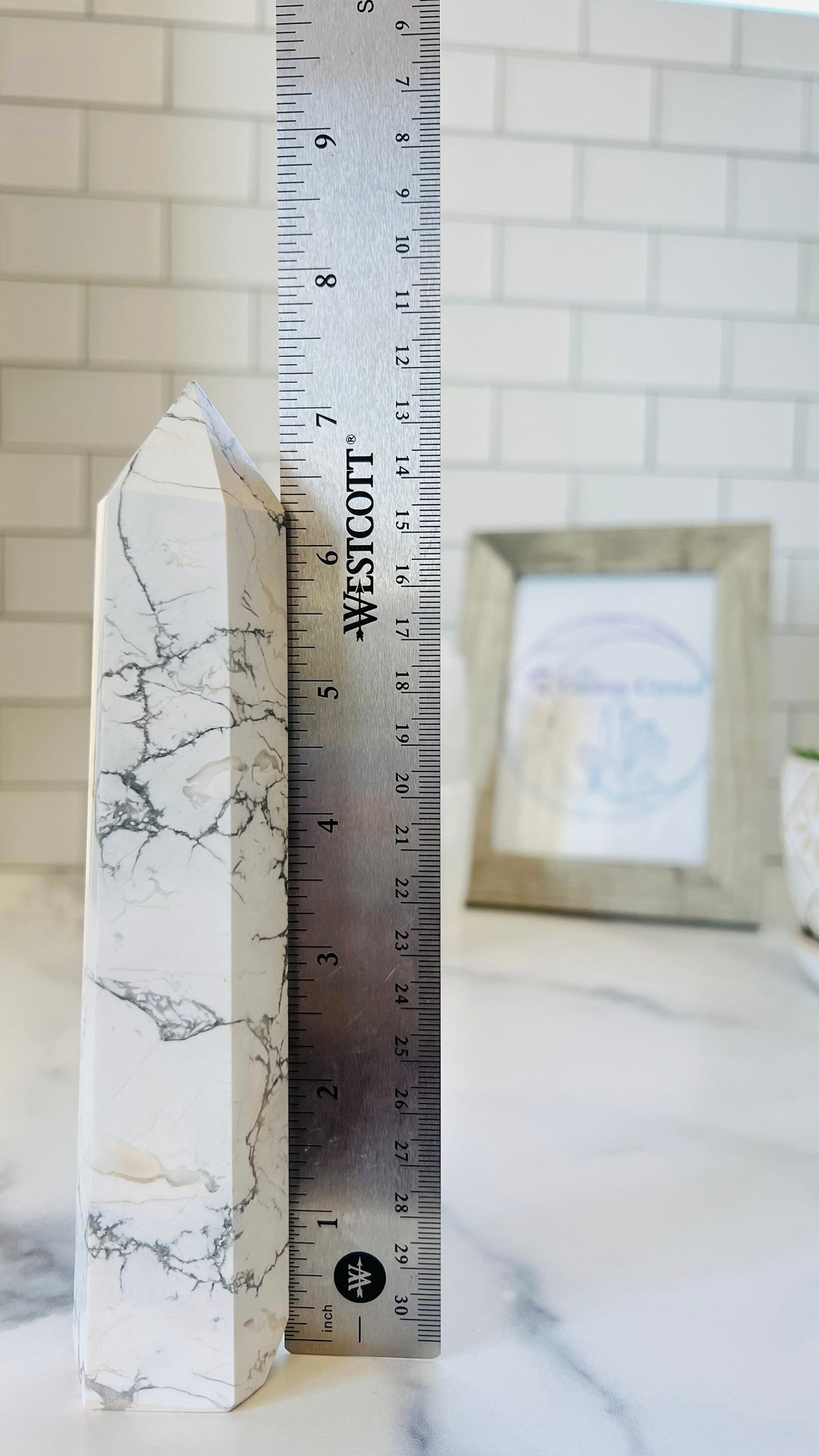 Howlite Tower || Howlite Crystals || Howlite Stone || White and Gray Stone Tower || Approx 7 7/16" tall 1 3/4 wide and 1 pound 1.3oz ||