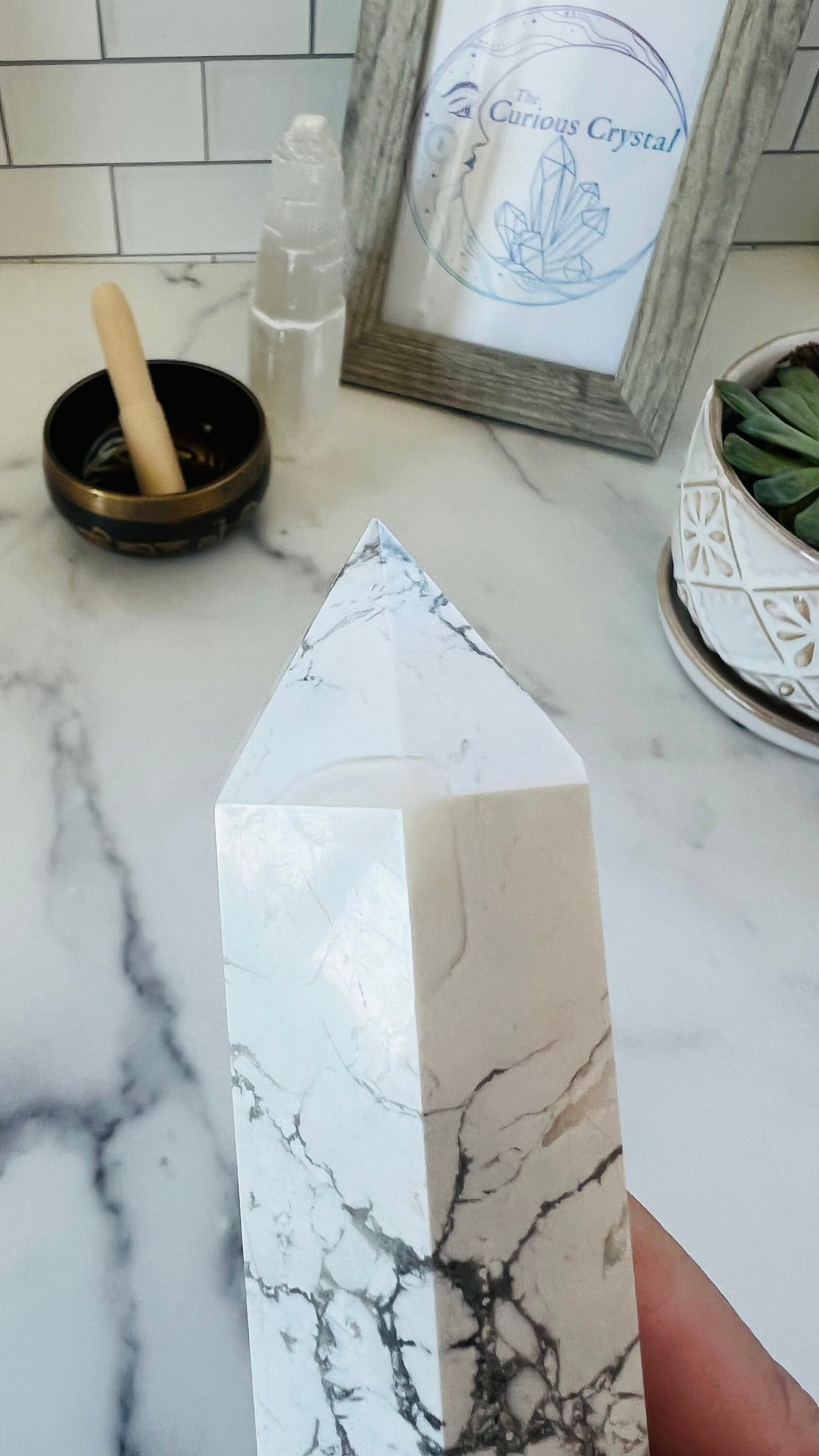 Howlite Tower || Howlite Crystals || Howlite Stone || White and Gray Stone Tower || Approx 7 7/16" tall 1 3/4 wide and 1 pound 1.3oz ||