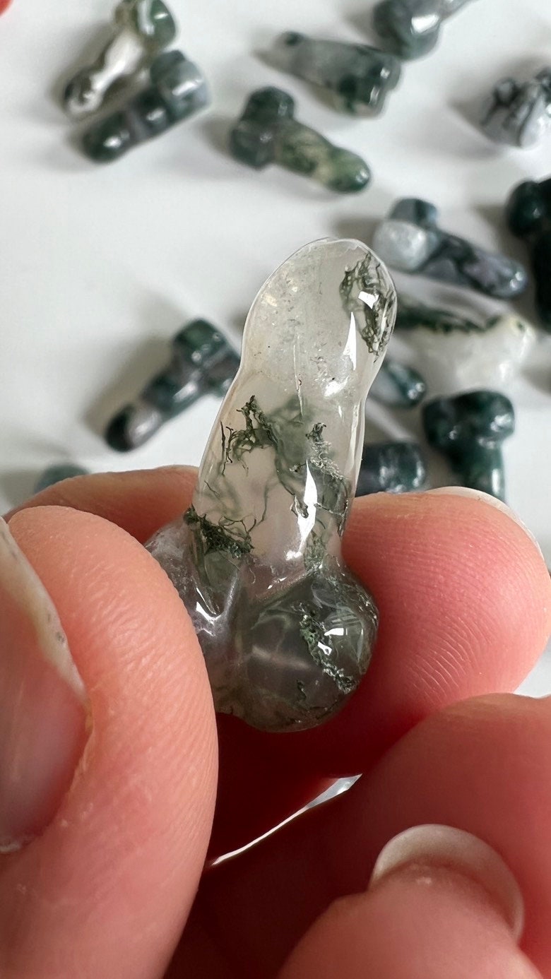 Crystal Phallic Symbol, Crystal Penis Carving, Crystal Male Part Carving