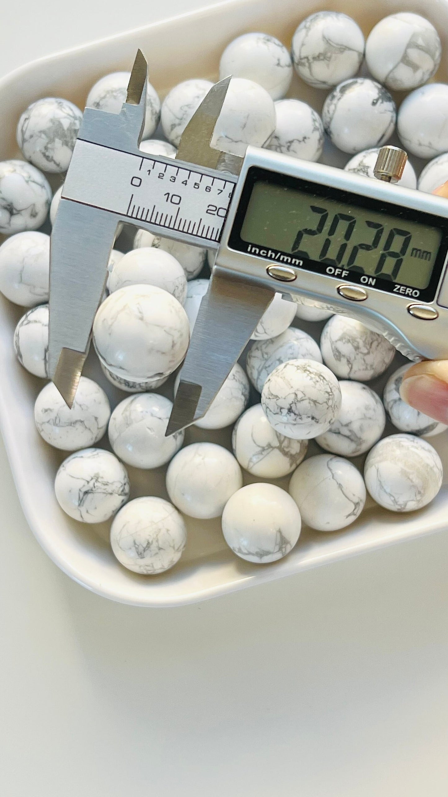 Calming Howlite Mini sphere || marble sized || approx. 20mm || listing is for 1 (one) sphere ||