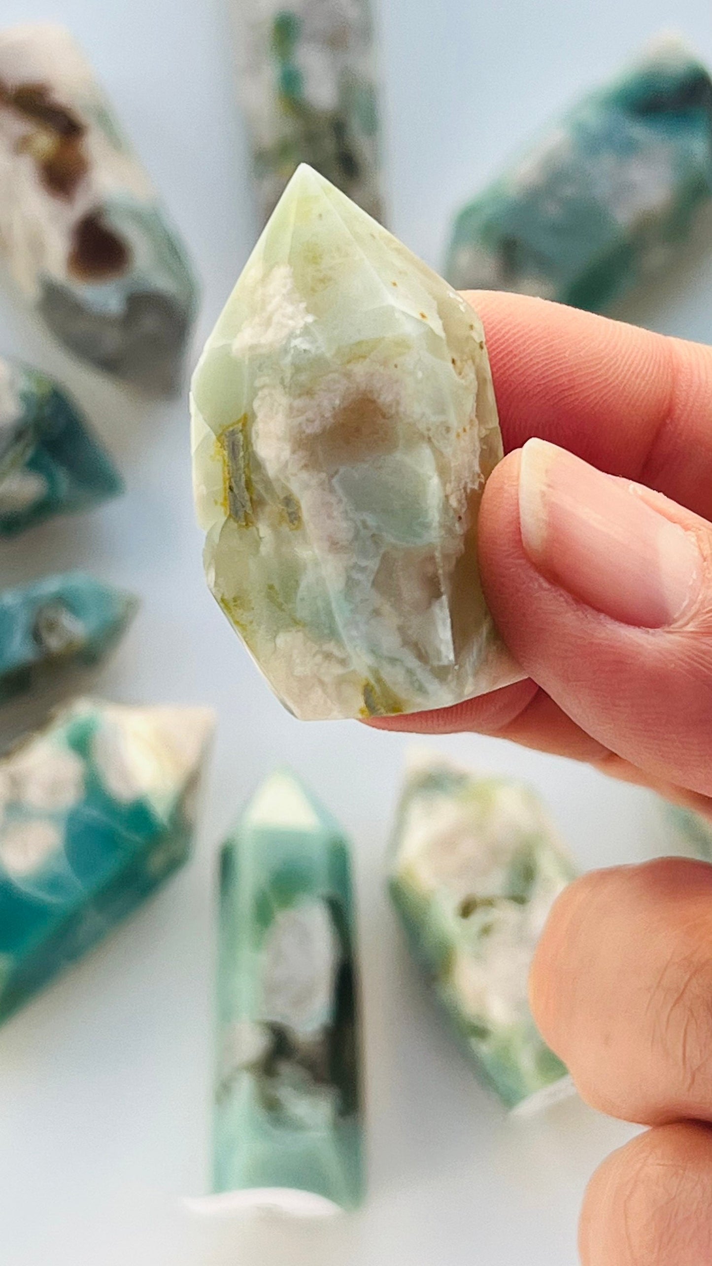 Green Flower Agate Tower 1 1/2 inches 21.4 grams || Feminine energy || Inspiration crystal || Heart and root chakra ||