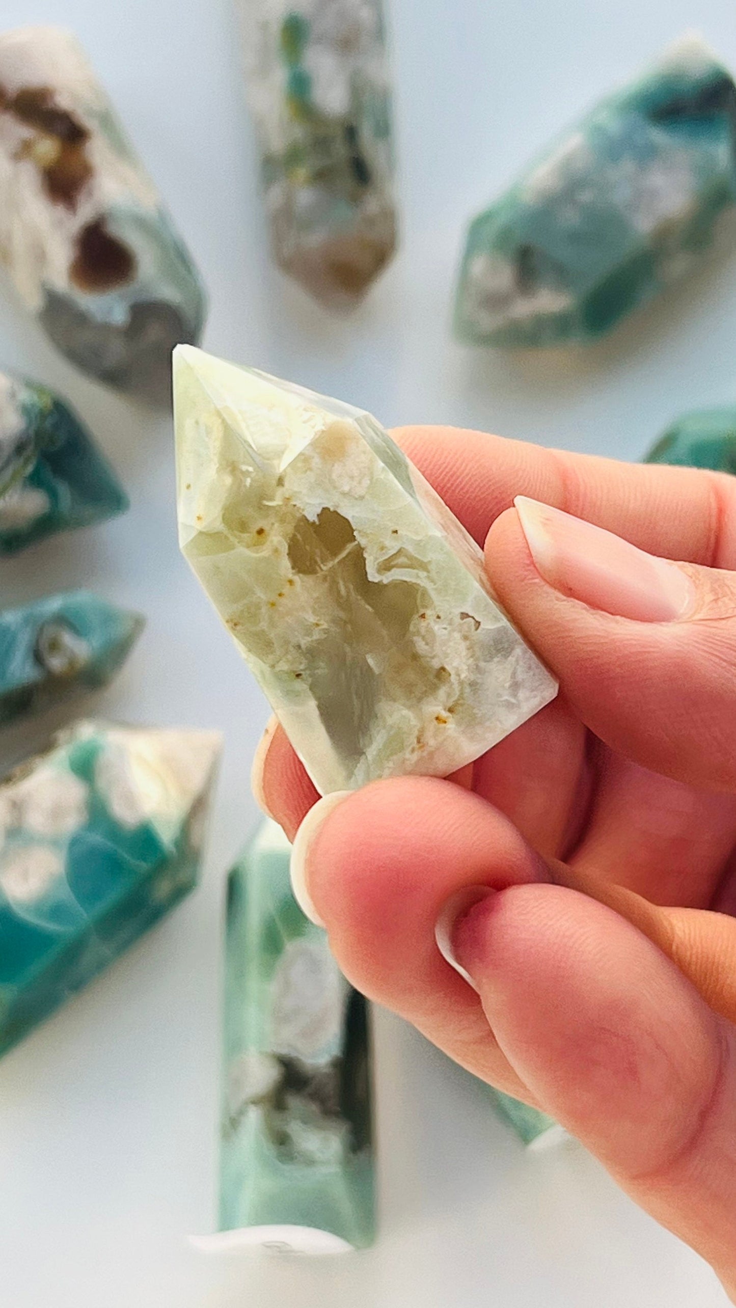 Green Flower Agate Tower 1 1/2 inches 21.4 grams || Feminine energy || Inspiration crystal || Heart and root chakra ||
