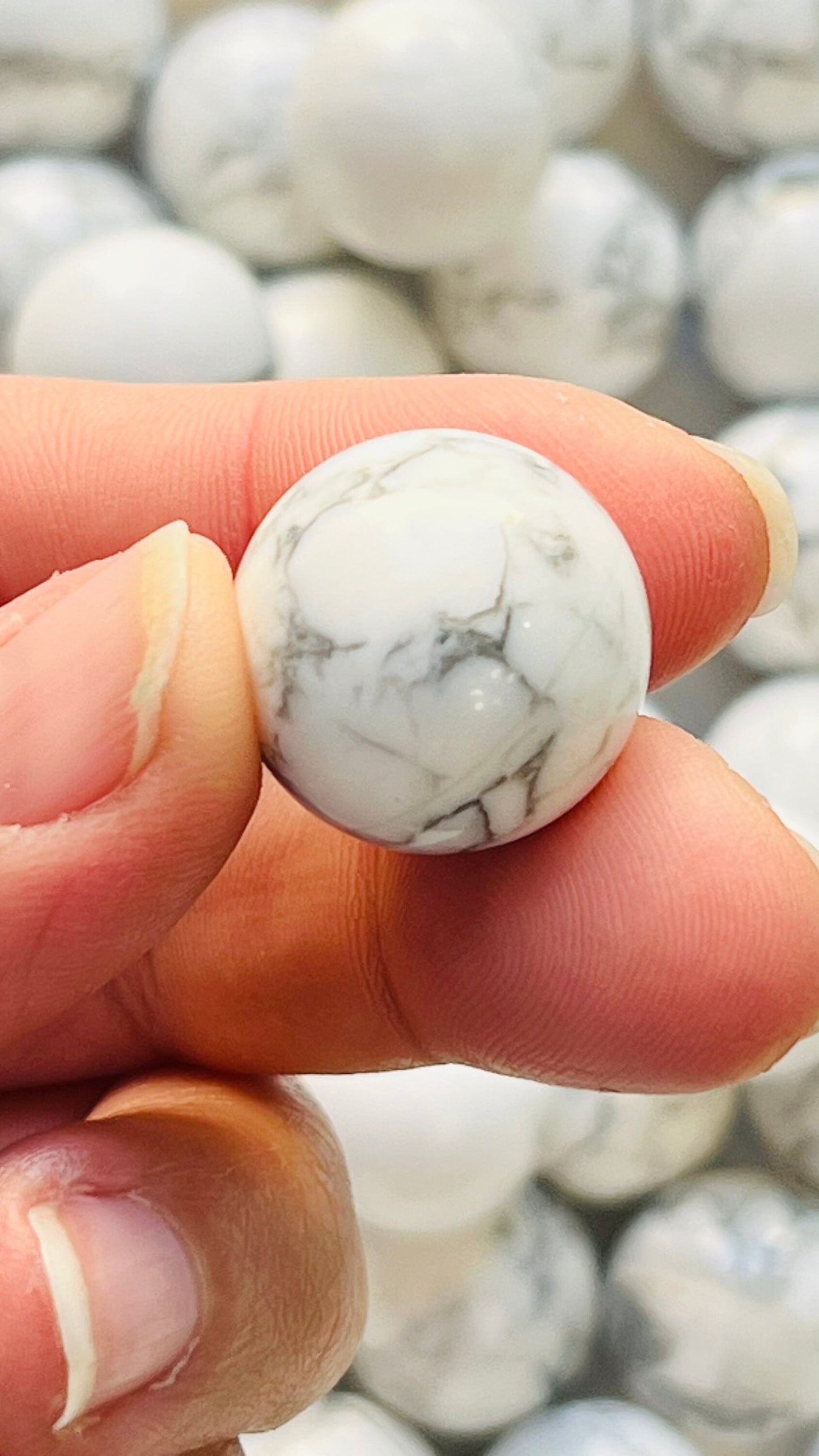 Calming Howlite Mini sphere || marble sized || approx. 20mm || listing is for 1 (one) sphere ||