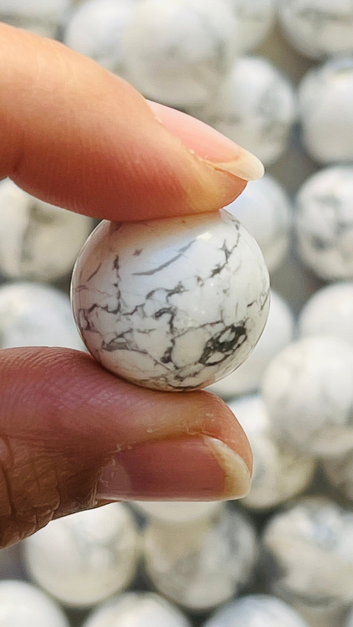Calming Howlite Mini sphere || marble sized || approx. 20mm || listing is for 1 (one) sphere ||