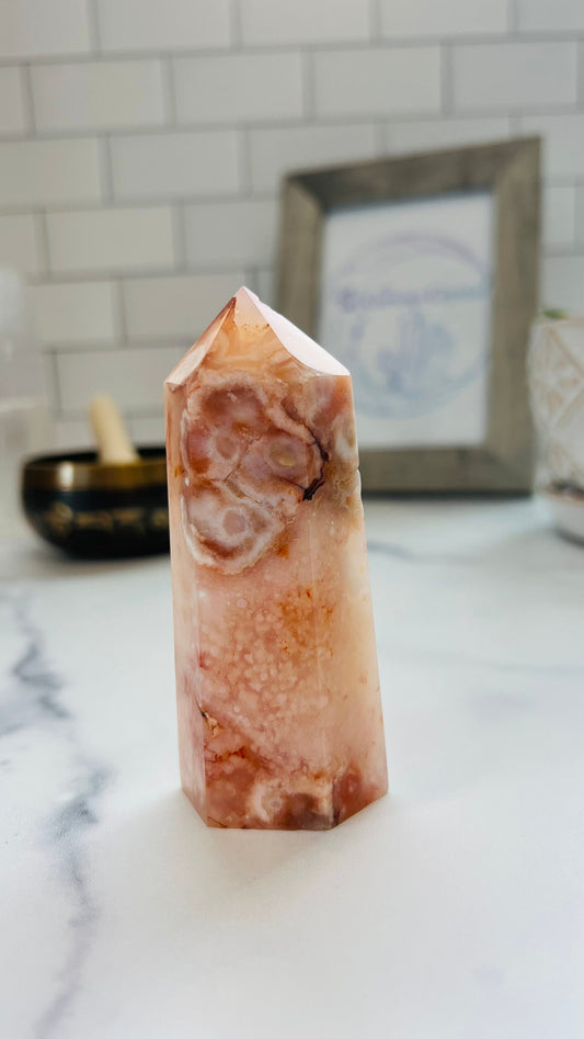 Stunning Flower Agate and Carnelian 3 3/4 inch Tower weighs 6.7 oz with beautiful pattern and bold colors