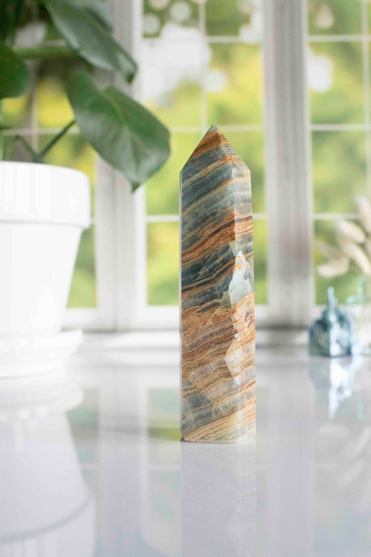 Beautiful Blue Onyx Tower 6 1/2" , Blue Lemurian Tower, Blue Lemurian Aquatine Calcite Crystal Tower, Blue Crystals, Banded Onyx Tower