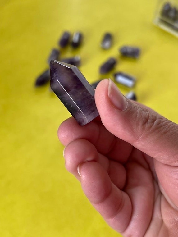 One (1) Amethyst mini point, 1.3 - 1.5 inch tall, Some with Chevron Pattern Mini Tower, Small, under ten dollars & perfect for beginners