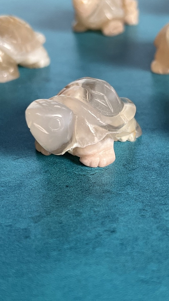 Flower Agate Turtle approx 2 inches long. One (1) Adorable Hand Carved (Randomly Selected from our general stock).