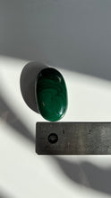 Load image into Gallery viewer, Authentic Malachite Palm Stones with wonderful patterns, High Quality and shine surface. No obvious blemishes. 2 inches 2.2 ounces
