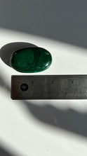 Load image into Gallery viewer, Authentic Malachite Palm Stones with wonderful patterns, High Quality and shine surface. No obvious blemishes. 2 inches 2.2 ounces
