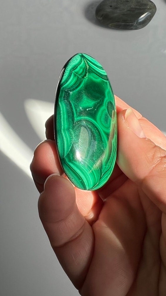 Congo Malachite Palm Stone with gorgeous pattern, High Quality and Shine surface, 2 3/8 inches 2.9 ounces