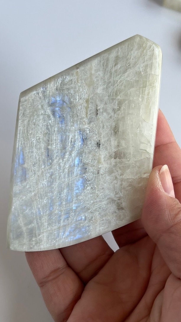 AA White Moonstone Free form with stunning Blue Flash 4 inches 6.8 ounces (2 -68) Very Flashy Moonstone Blue.