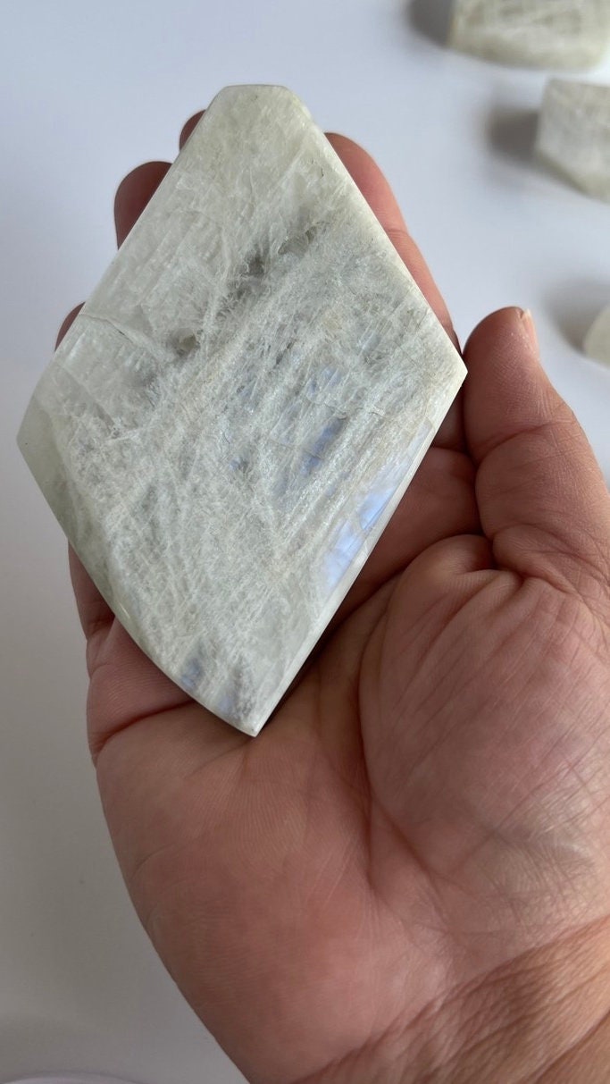 AA White Moonstone Free form with stunning Blue Flash 4 inches 6.8 ounces (2 -68) Very Flashy Moonstone Blue.