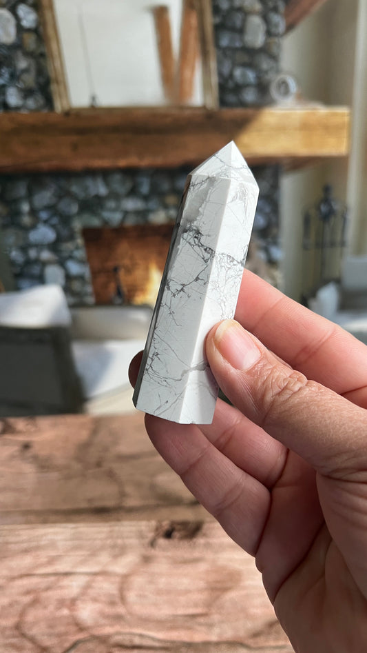 Howlite Crystal Tower 3 1/2 inches tall weighs 4 ounces. Howlite Points (HT22)