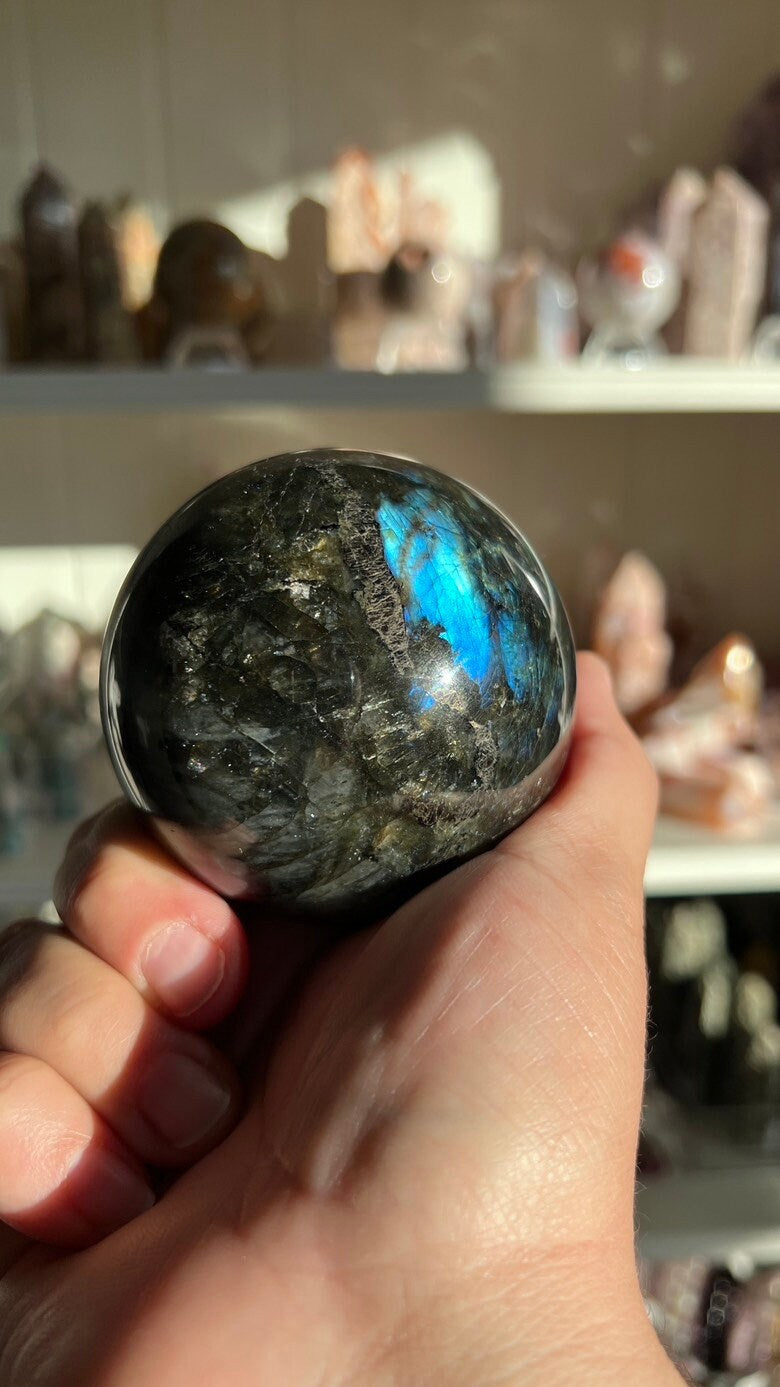 Gorgeous AA+ Labradorite Sphere (73mm) with stunning flash. Acrylic stand included