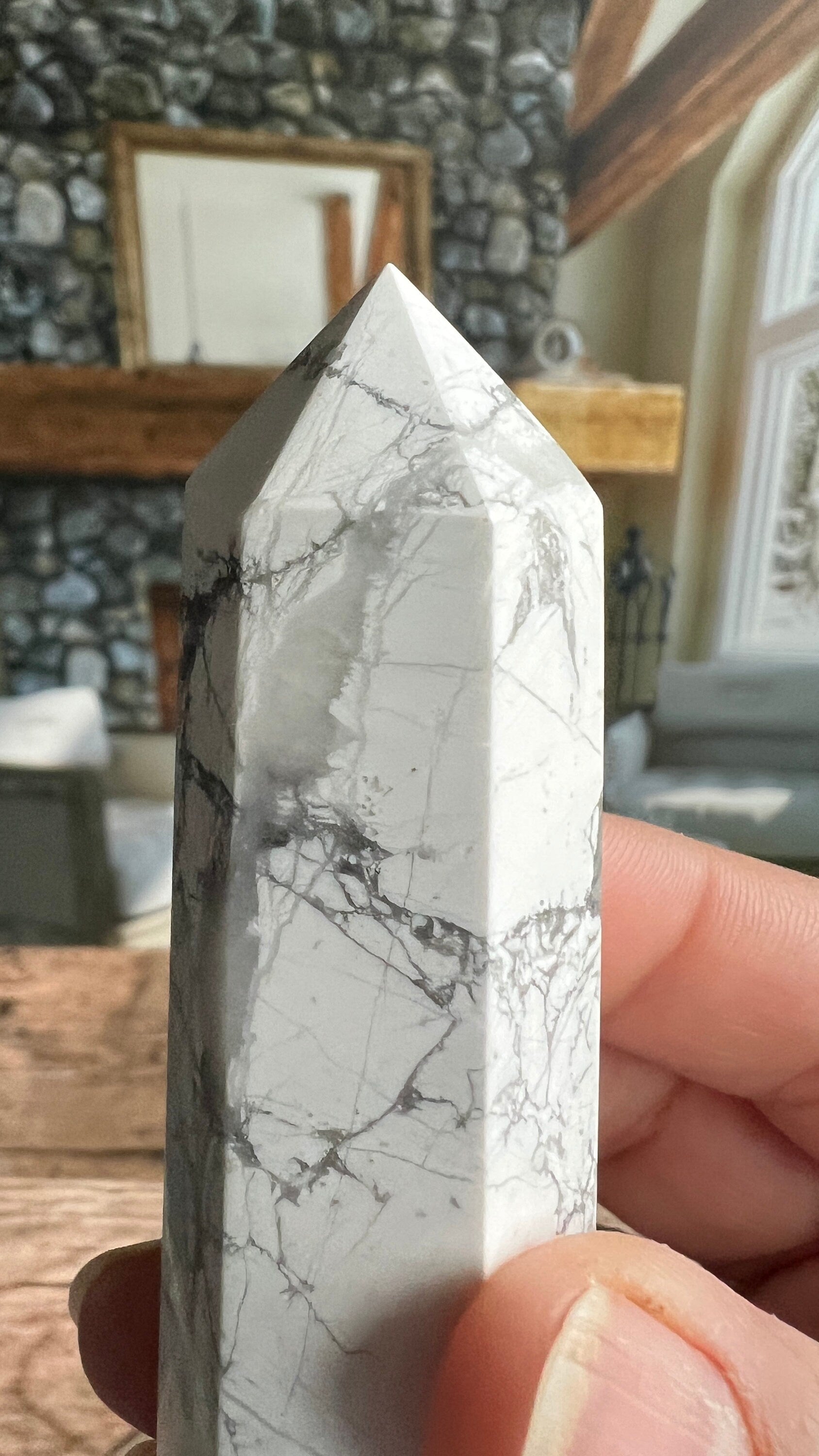 Howlite Crystal Tower 3 1/2 inches tall weighs 4 ounces. Howlite Points (HT22)