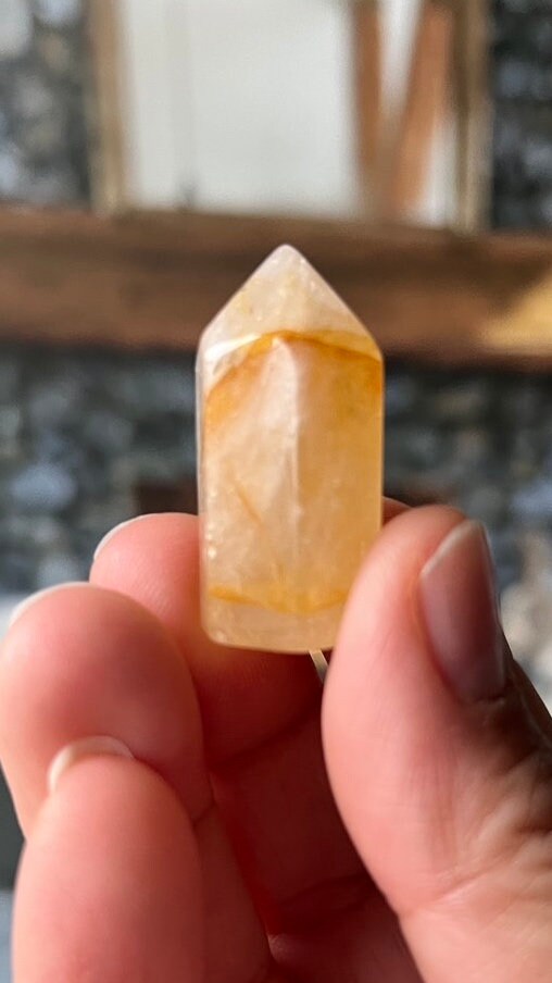 MINI Golden Healer Quartz points, small Quartz points with Iron Oxide inclusions