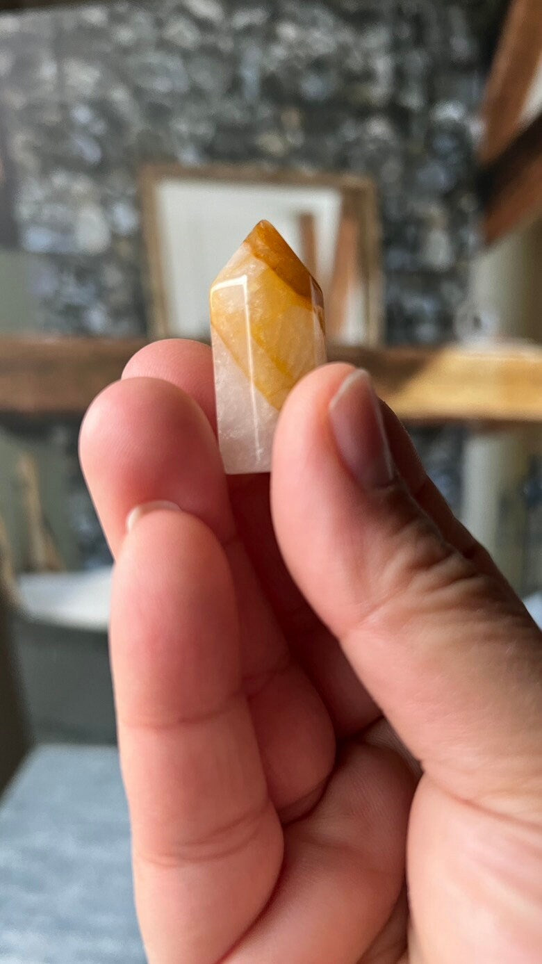MINI Golden Healer Quartz points, small Quartz points with Iron Oxide inclusions