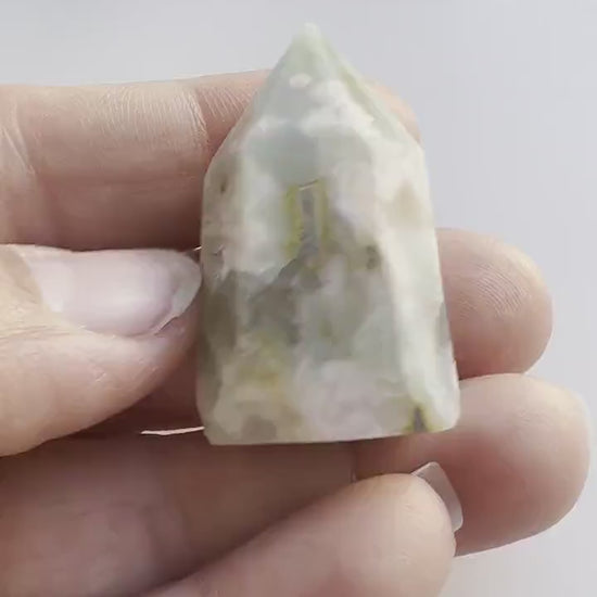 Green Flower Agate Tower 1 1/2 inches 21.4 grams || Feminine energy || Inspiration crystal || Heart and root chakra ||