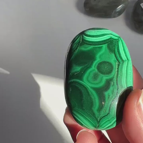 Congo Malachite Palm Stone with gorgeous pattern, High Quality and Shine surface, 2 3/8 inches 2.9 ounces