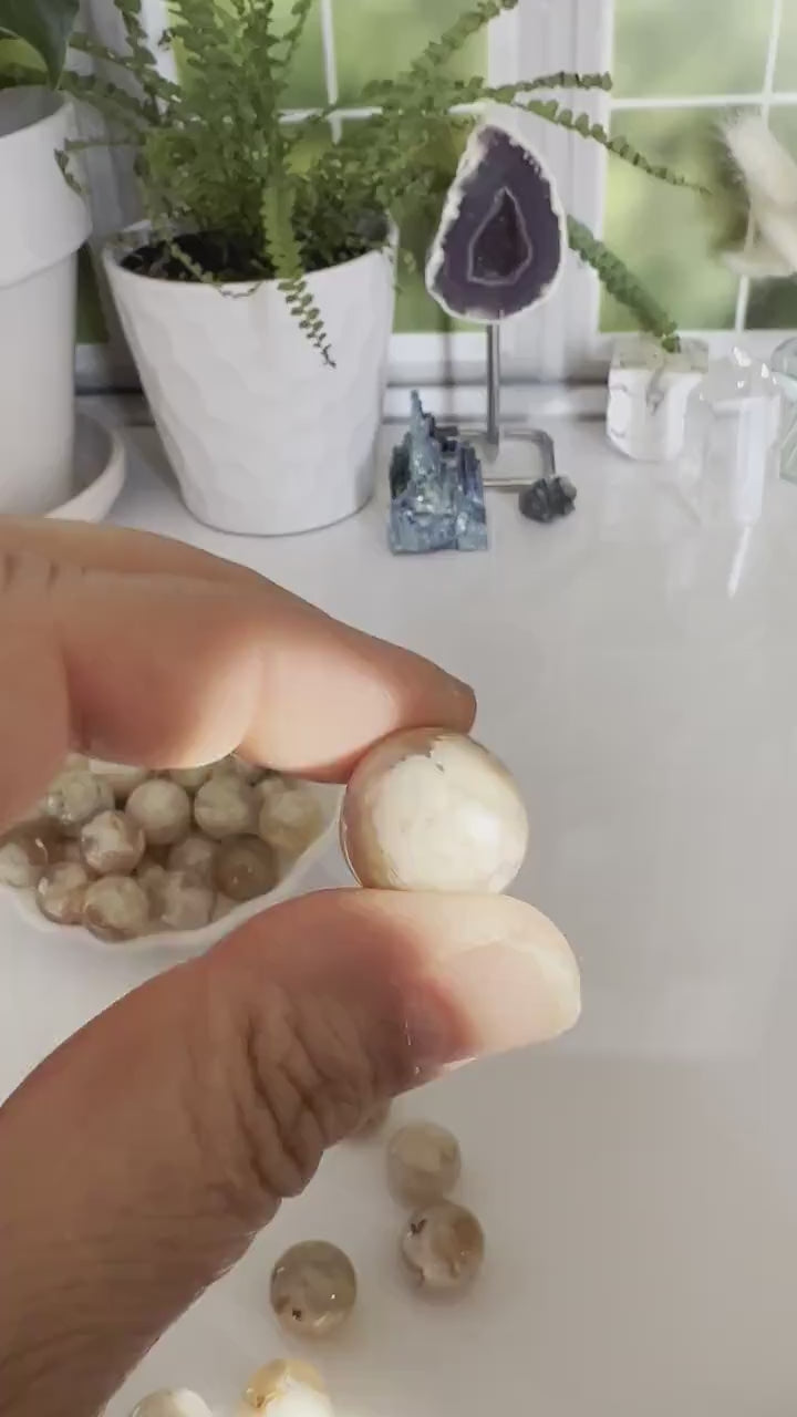 Flower agate mini sphere, marble, orb, 15-20mm each Chalcedony with flower shaped inclusions, agate crystal balls, Random selection ,