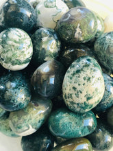 Load image into Gallery viewer, Moss Agate ||  ONE TUMBLE  || Pocket crystals || Meditation || Use as a  worry or companion stone ||
