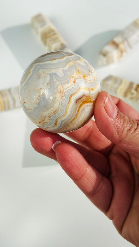 Mexico Agate Sphere || Creme and neutral color Crystal || Beautifully banded || Neutral aesthetic || 2" 6.4 oz