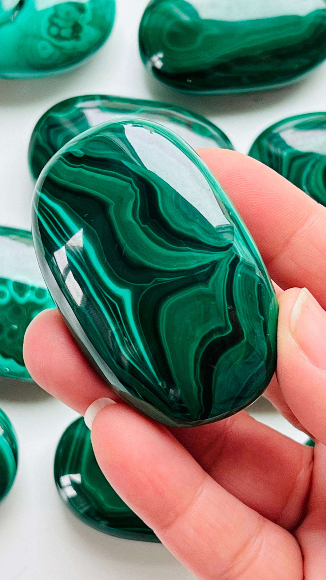 Authentic malachite Palm stones || High quality || beautiful pattern || 2.5 inches 2.4 oz 4.08 oz