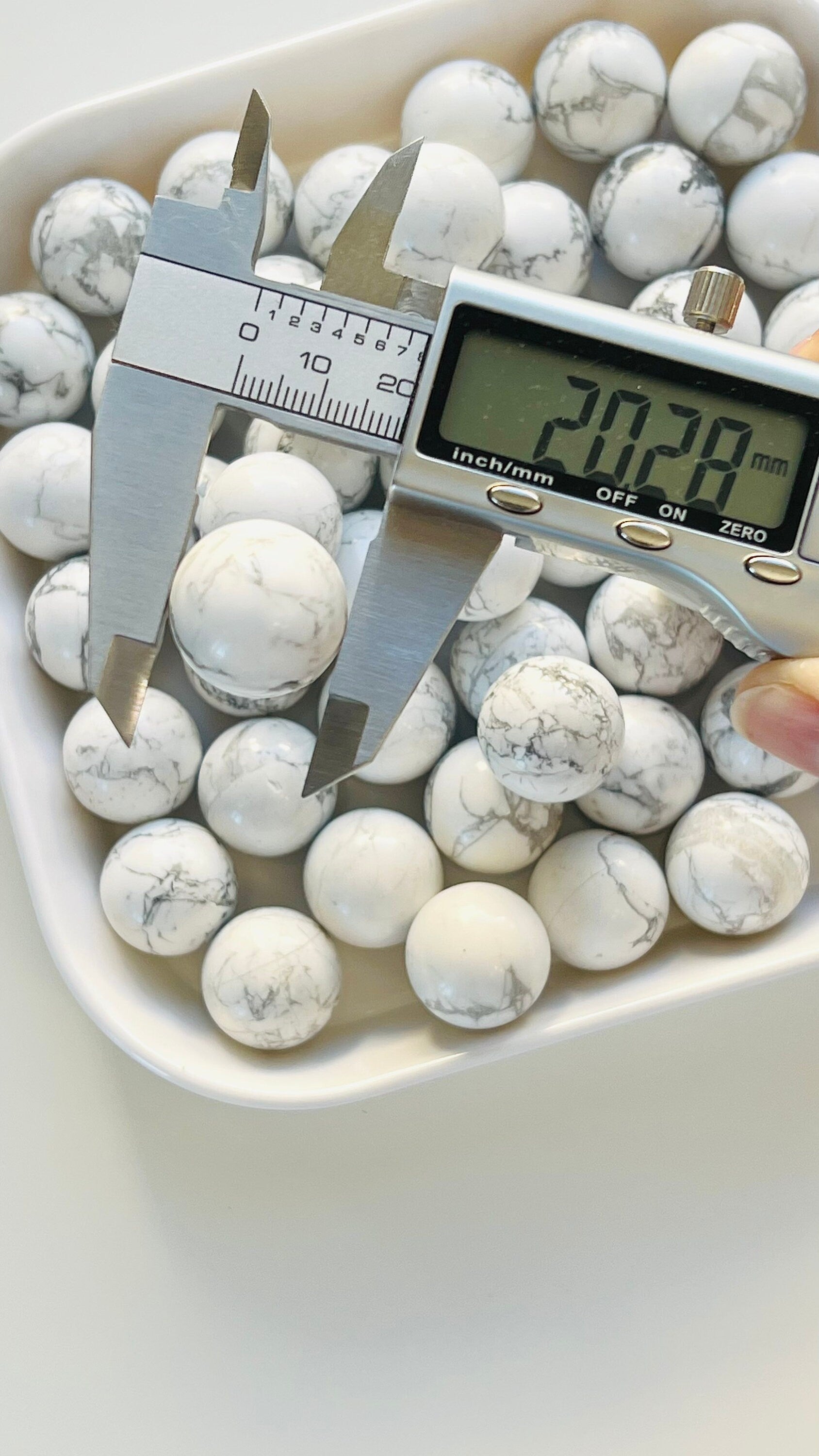 Calming Howlite Mini sphere || marble sized || approx. 20mm || listing is for 1 (one) sphere ||