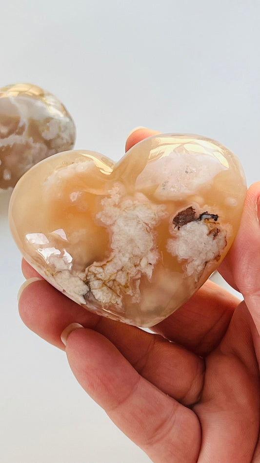 Beautiful flower agate heart carving, 3" 5.7 oz , soft neutral colors with pink and peach colored blossom patterns, perfect boho home accent