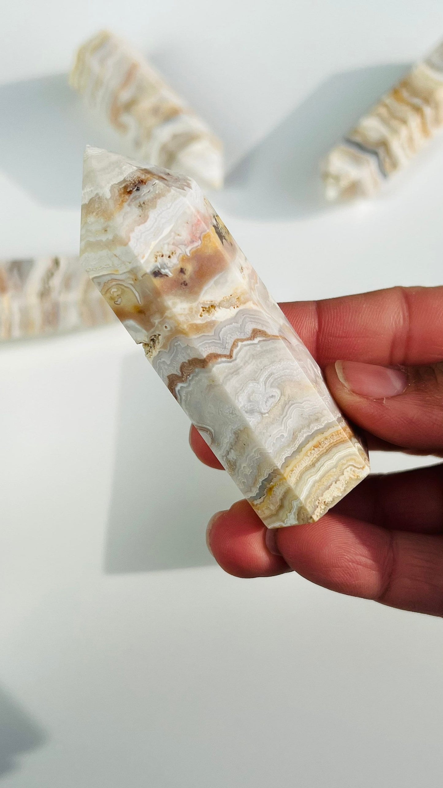 Mexico Agate Tower || Creme and neutral color Crystal || Beautifully banded || Neutral aesthetic || 3.25" tall and approx 1." wide 3.2 oz.