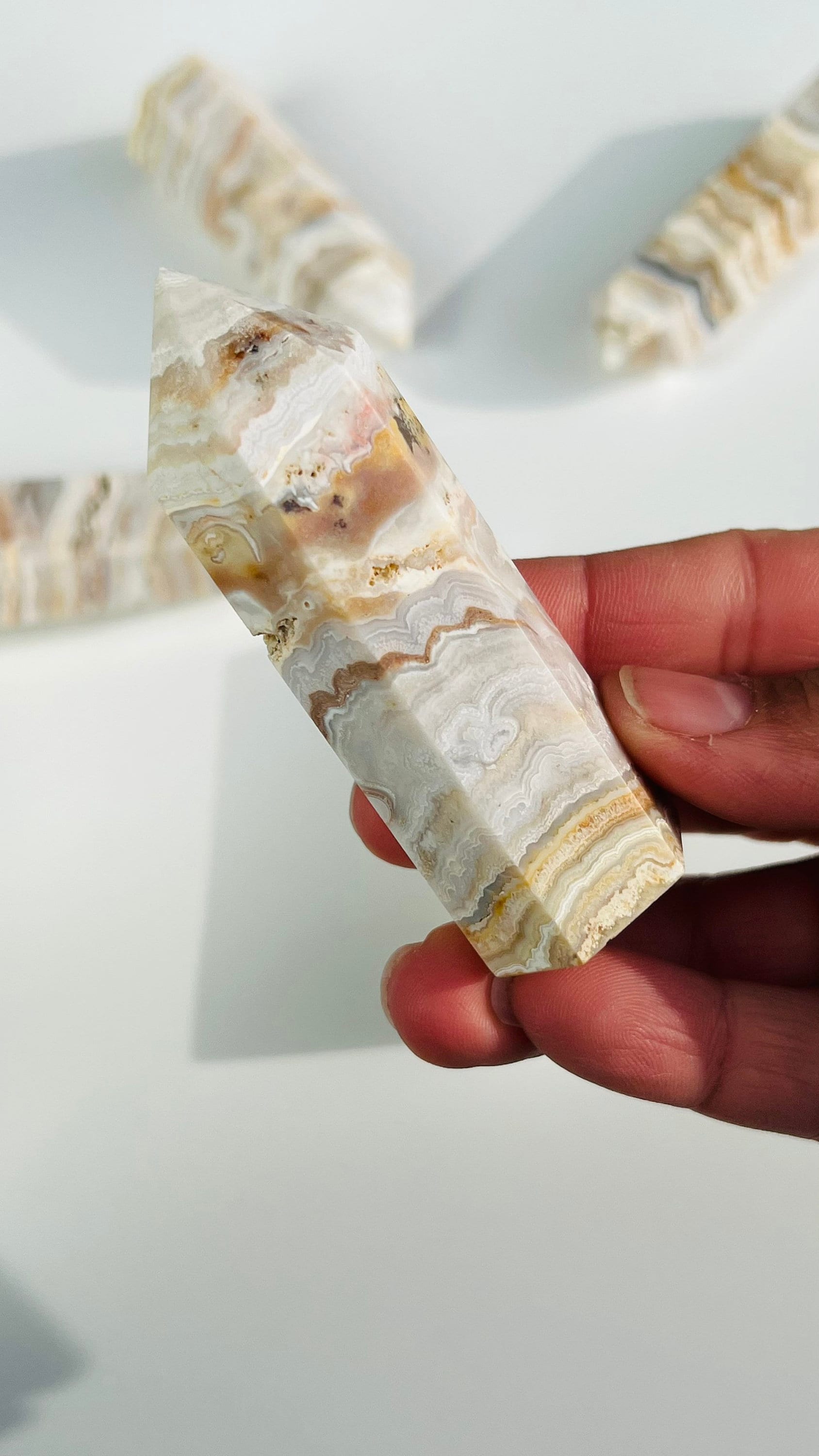 Mexico Agate Tower || Creme and neutral color Crystal || Beautifully banded || Neutral aesthetic || 3.25" tall and approx 1." wide 3.2 oz.