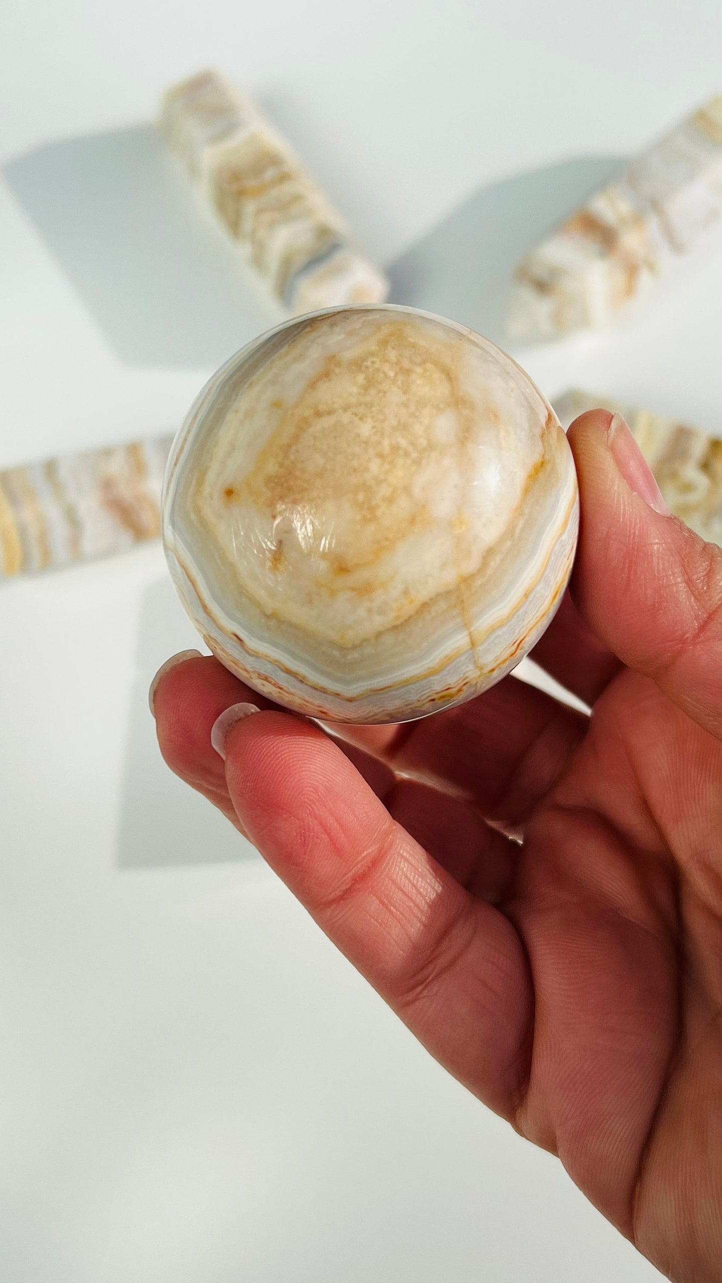 Mexico Agate Sphere || Creme and neutral color Crystal || Beautifully banded || Neutral aesthetic || 2" 6.4 oz