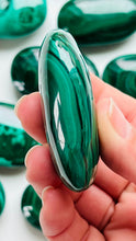 Load image into Gallery viewer, Authentic malachite Palm stones || High quality || beautiful pattern || 2.5 inches 2.4 oz 4.08 oz
