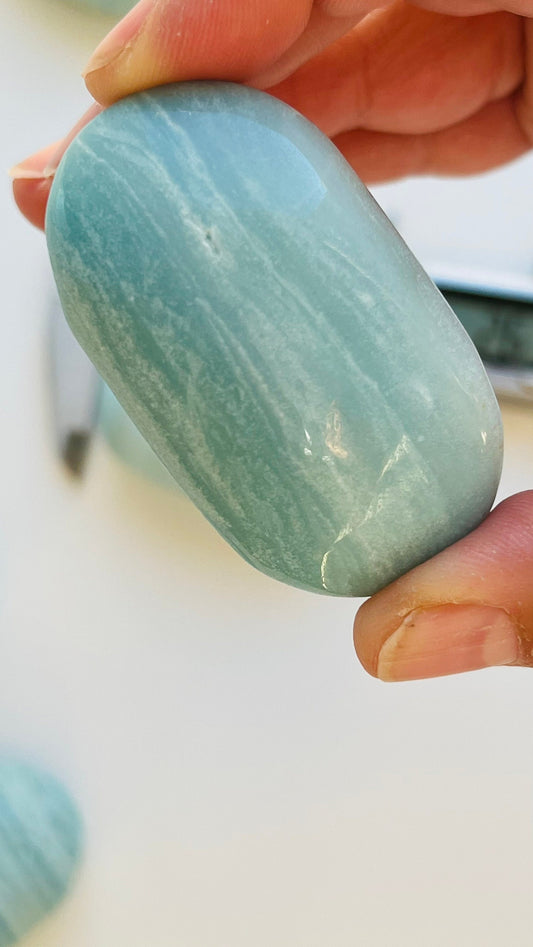 Stunning Blue Aragonite Palm Stone || 2.1"  2.4 oz || Crystals || Bluish Green || Meditation stone ||